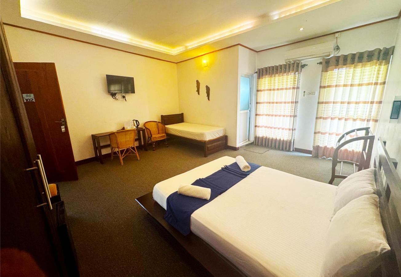 Nico Lagoon Hotel Negombo Dış mekan fotoğraf