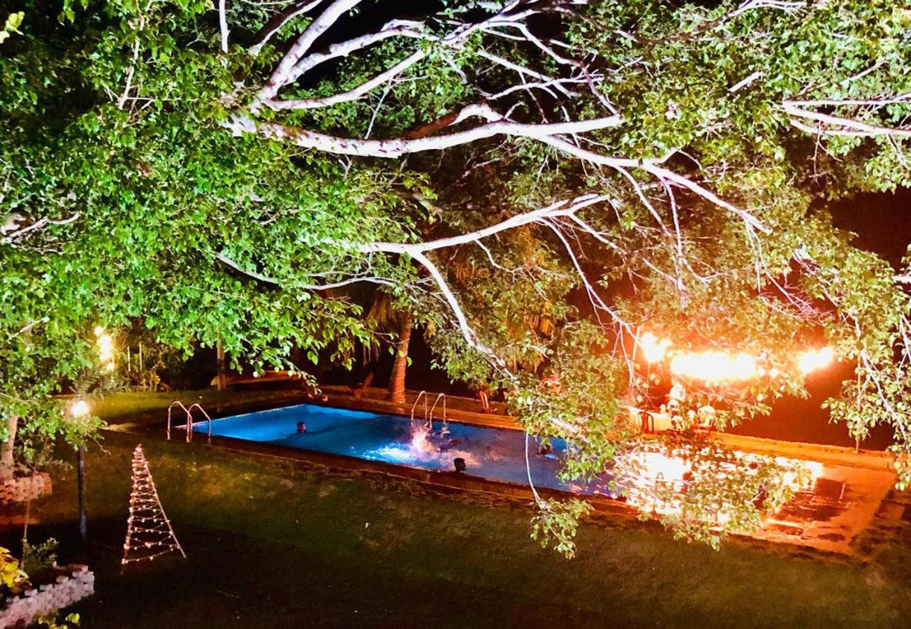 Nico Lagoon Hotel Negombo Dış mekan fotoğraf